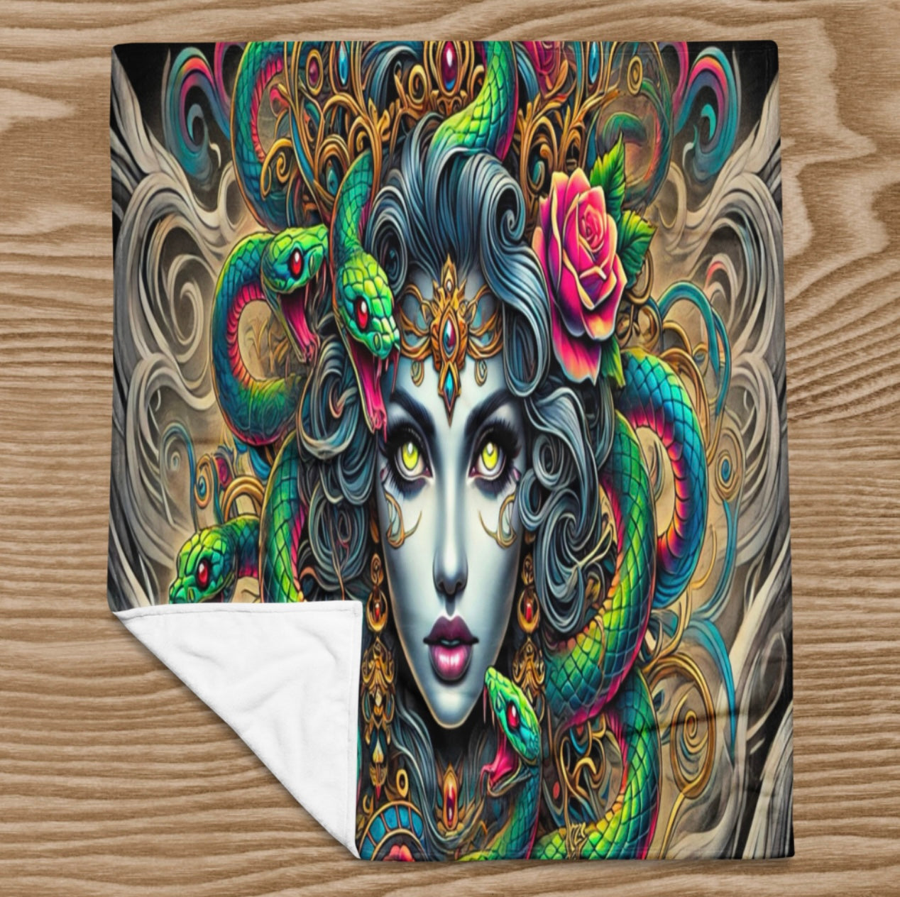 Medusa ‘Divine Power’ - Blanket